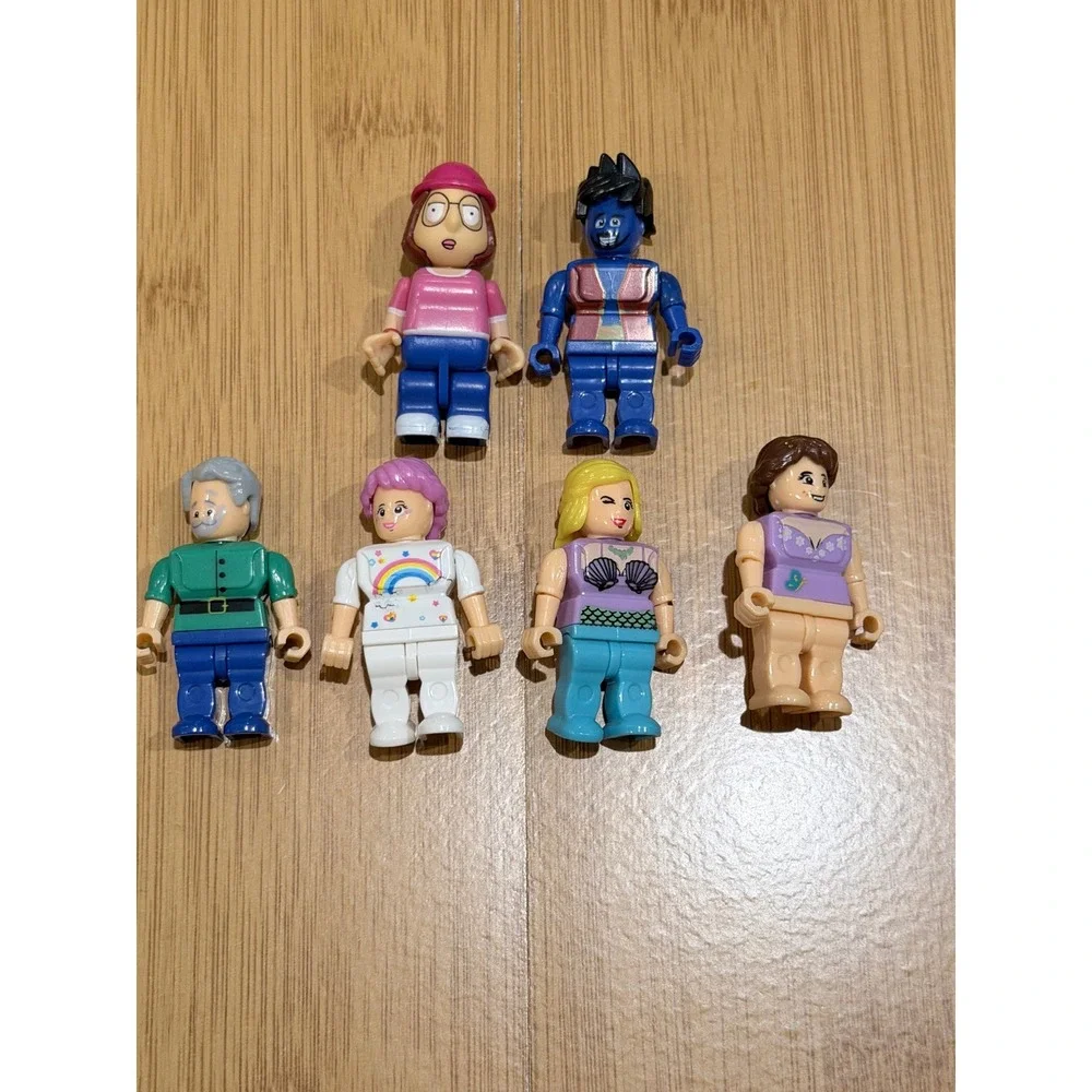 Family Guy‎ McFarlane Figures Lot - RARE Genie Peter, Meg Griffin + LEGO Bricks